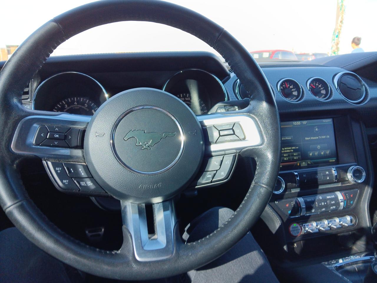 2015 Ford Mustang Premium, Lthr, Nav, Bu Cam, Shaker Sound, Htd cool - Photo #10