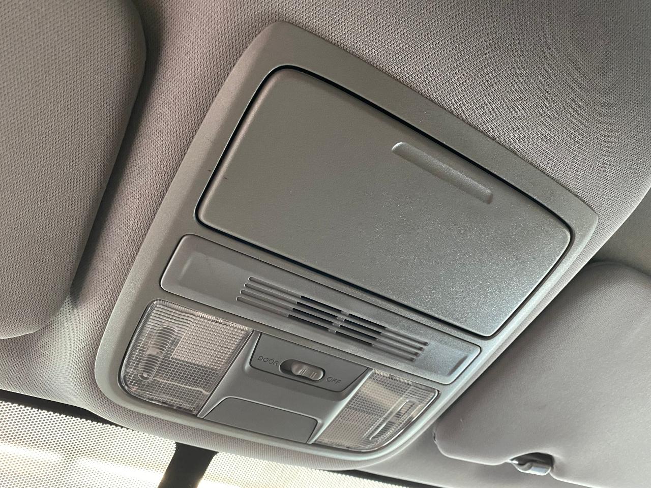 2018 Honda CR-V LX+Camera+Remote Start+ApplePlay+A/C+Heated Seats Photo47