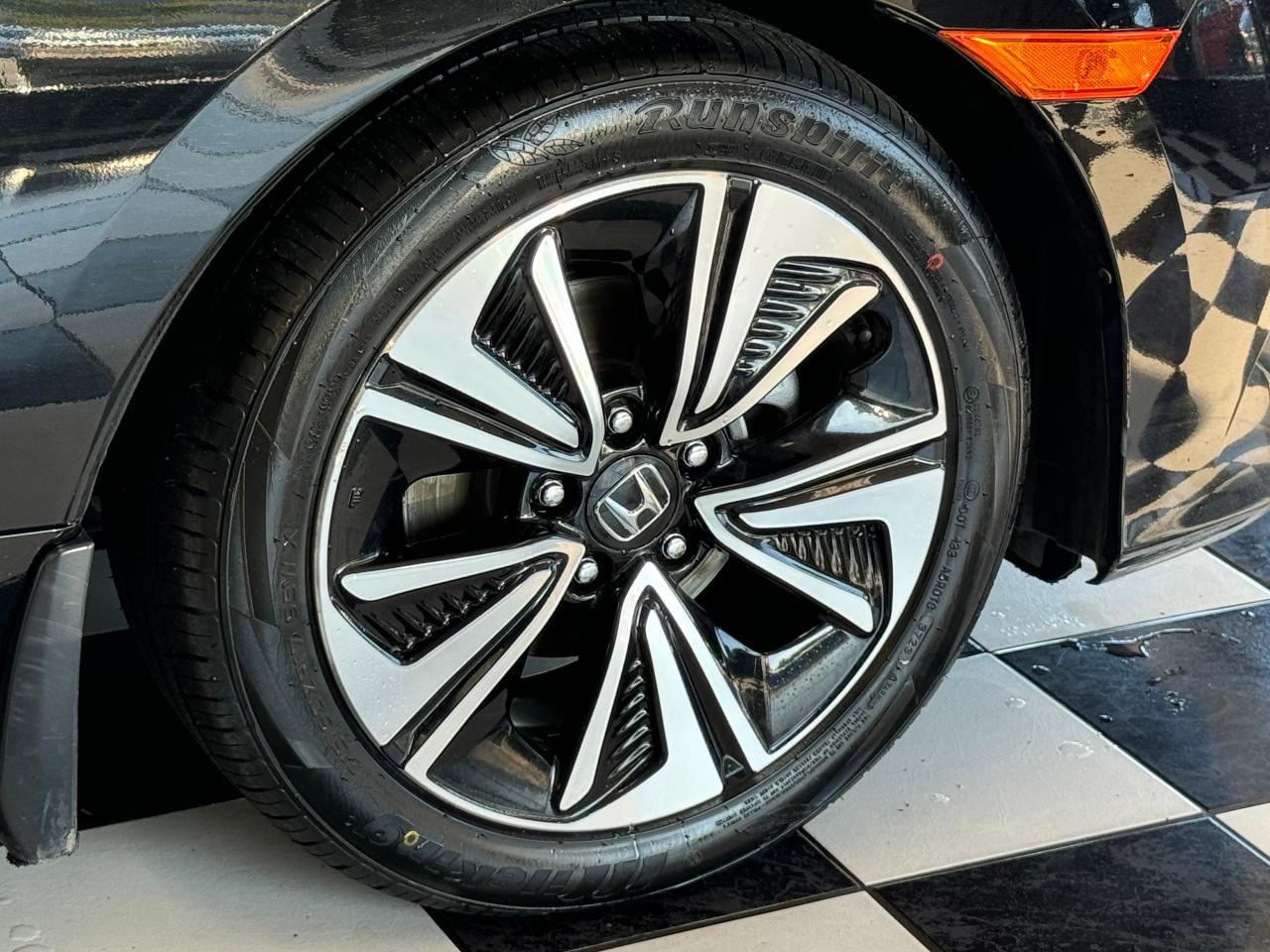 2017 Honda Civic EX-T+New Tires+Roof+Remote Start+CLEAN CARFAX - Photo #47