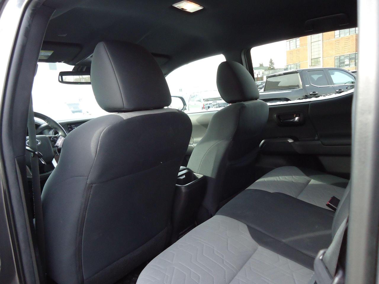 2022 Toyota Tacoma 4x4 Double Cab Auto TRD SPORT - Photo #5