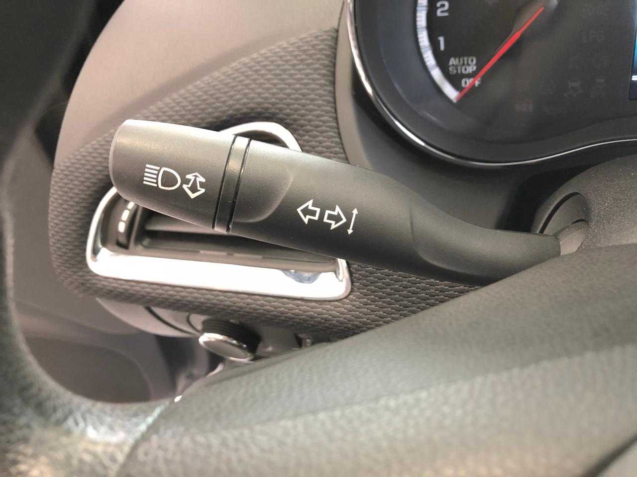 2017 Chevrolet Cruze LT+Roof+ApplePlay+New Tires+Wheels+Remote Start+ - Photo #50