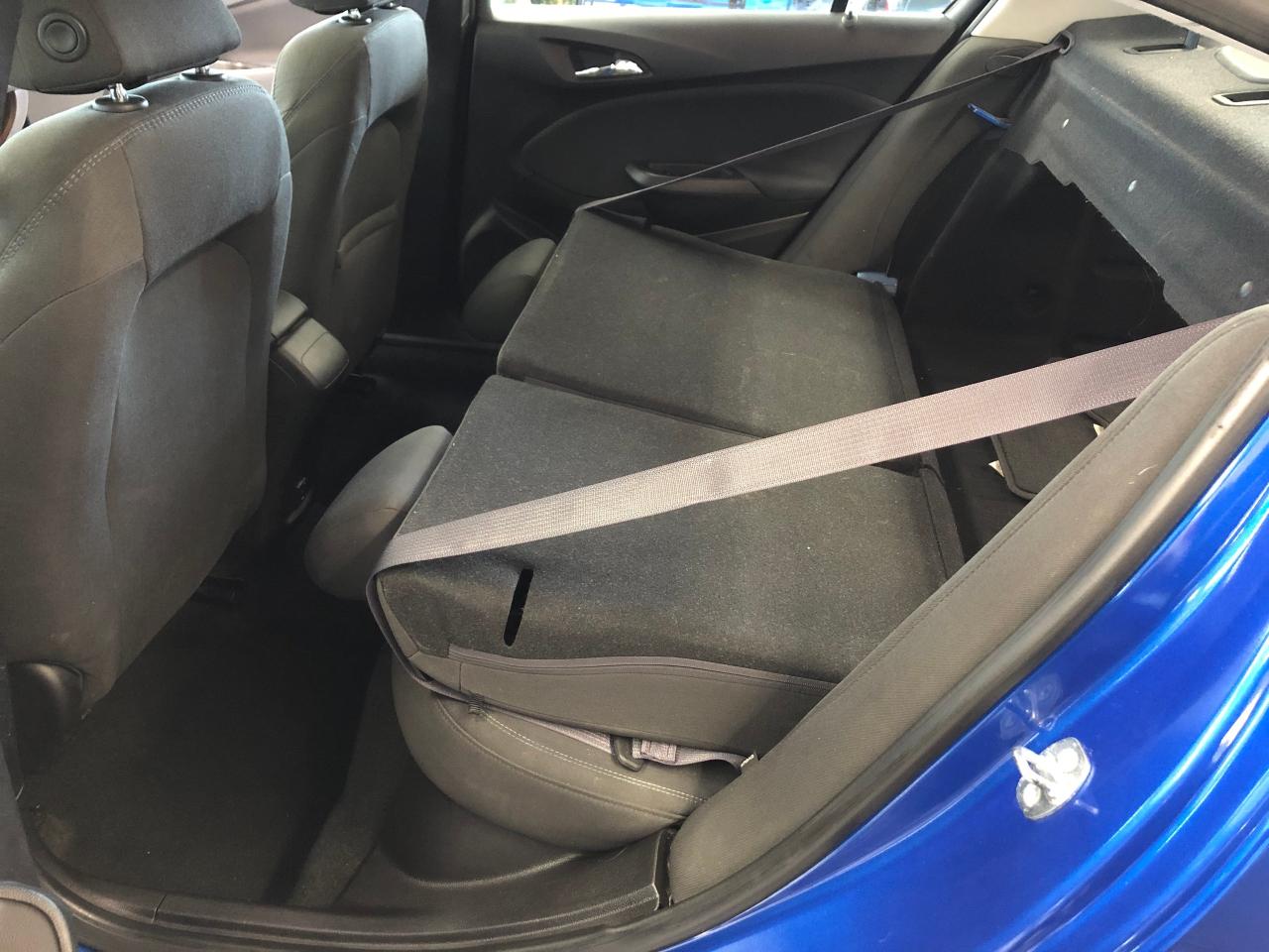 2017 Chevrolet Cruze LT+Roof+ApplePlay+New Tires+Wheels+Remote Start+ Photo90