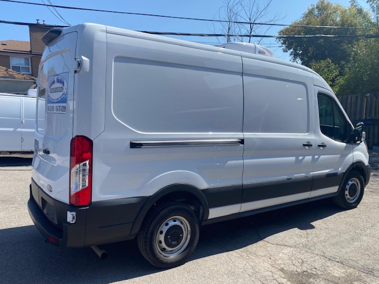 2021 Ford Transit 250 Refrigerated Van Photo4