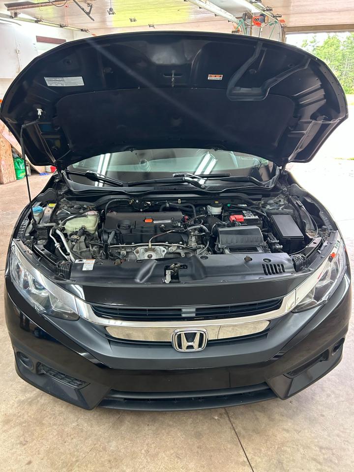 2018 Honda Civic SE - Photo #6