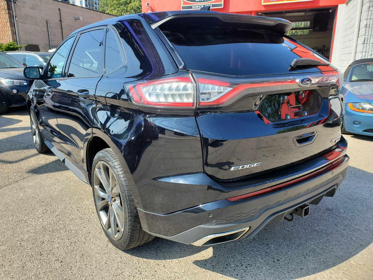 2017 Ford Edge SPORT AWD Photo3
