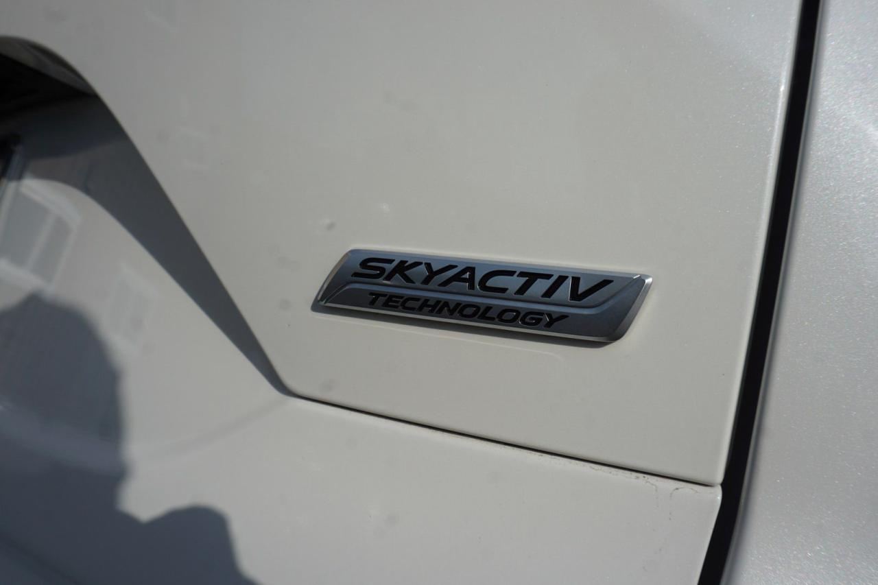 2019 Mazda CX-5 SIGNATURE AWD CERTIFIED NAVI CAMERA BLUETOOTH LEATHER HEATED SEATS CRUISE ALLOYS - Photo #40