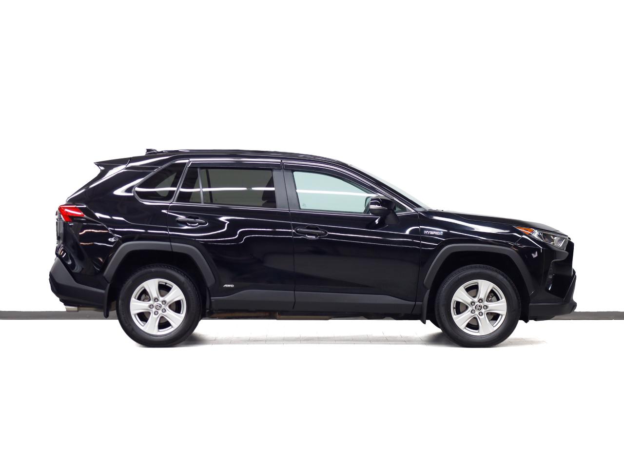 2021 Toyota RAV4 HYBRID XLE | AWD | Sunroof | ACC | BSM | CarPlay