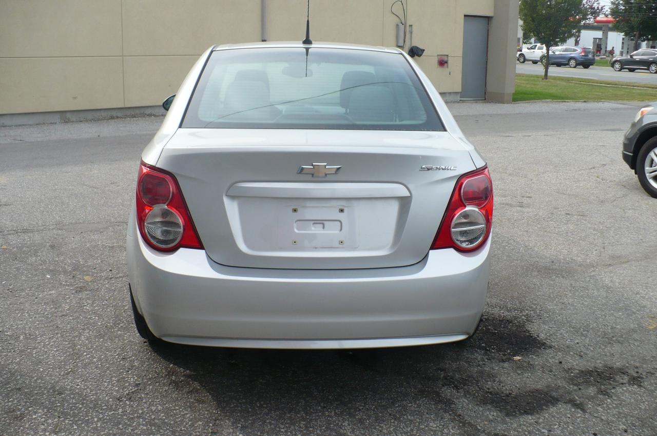 2012 Chevrolet Sonic 4dr Sdn LS Photo3