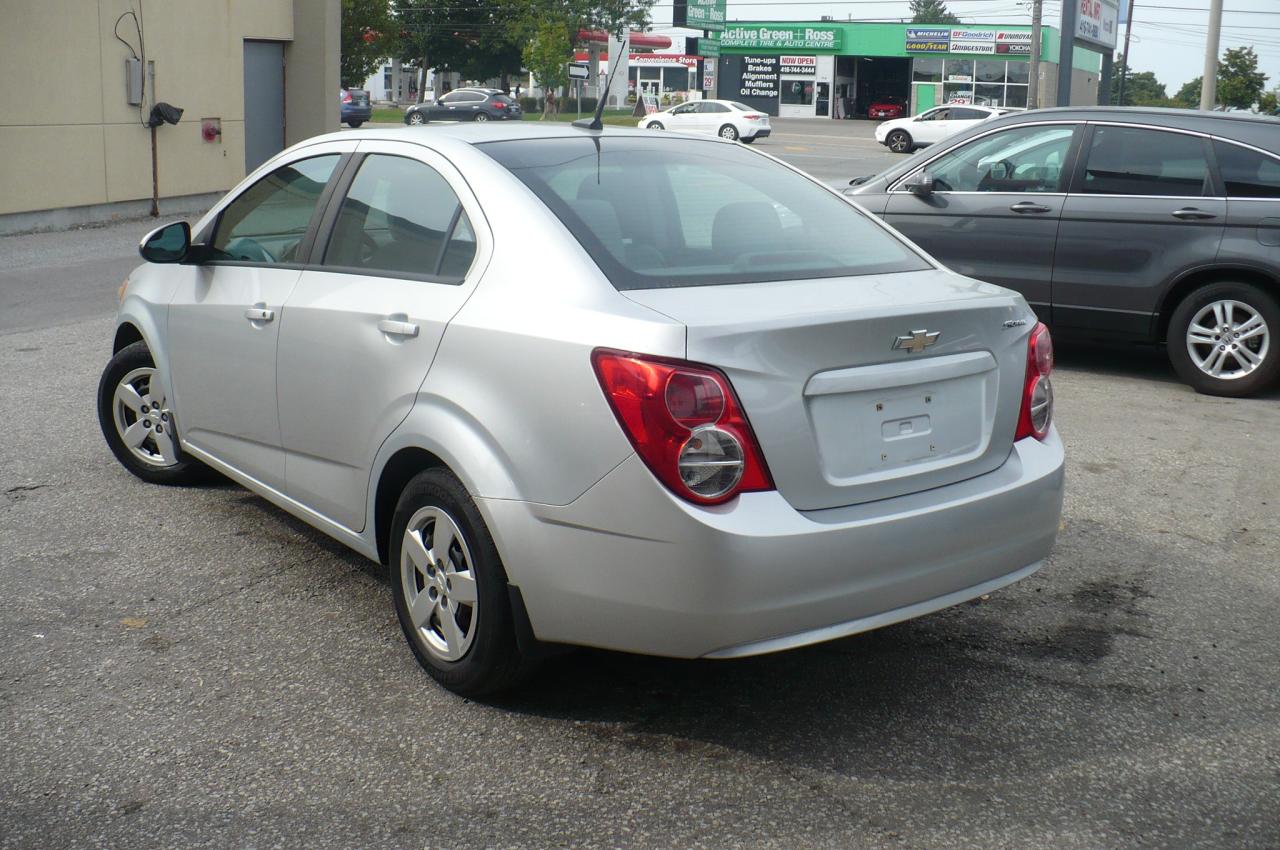 2012 Chevrolet Sonic 4dr Sdn LS Photo4