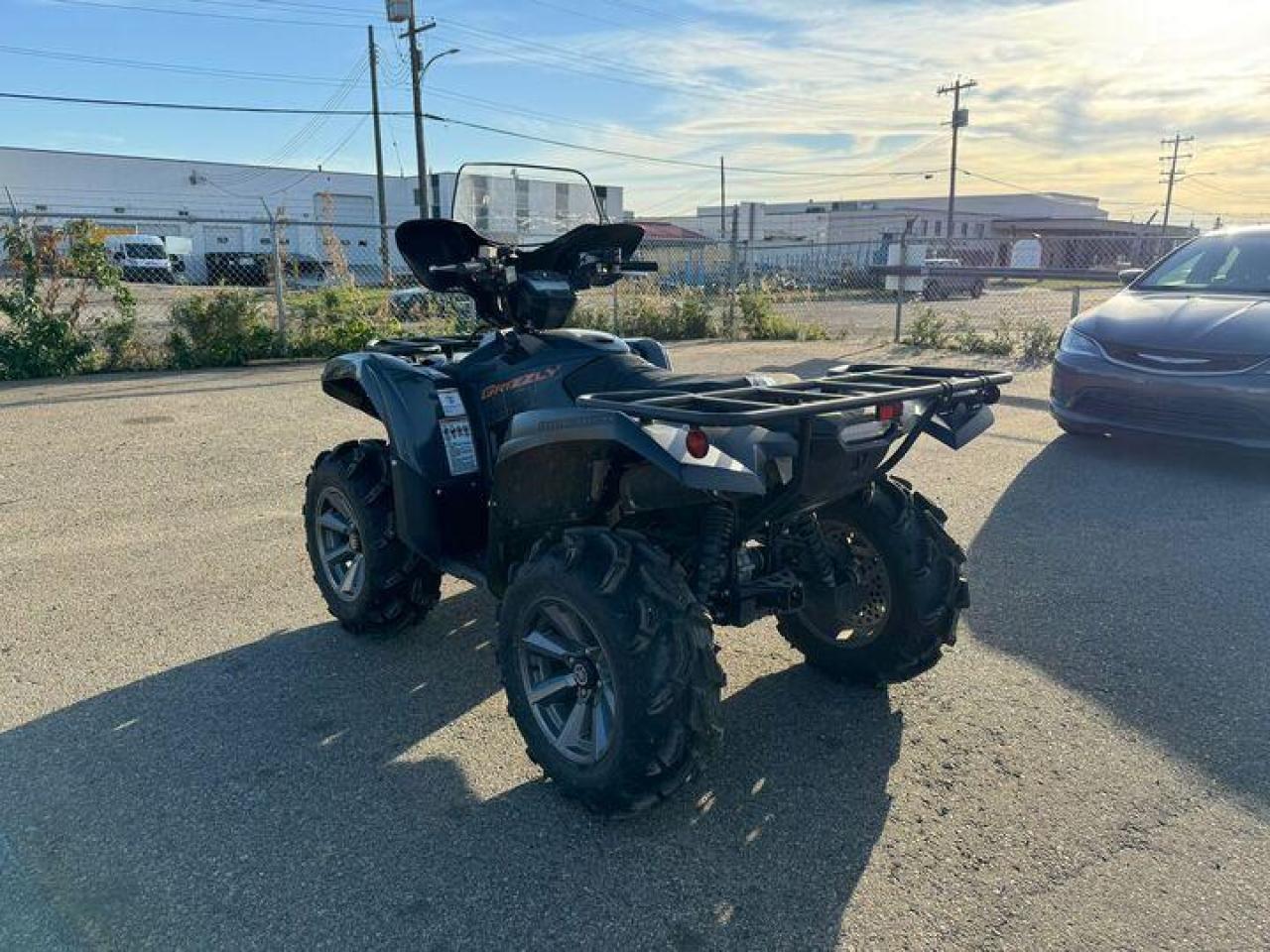 2022 Yamaha Grizzly 700 EPS SE $103 B/W - Photo #6