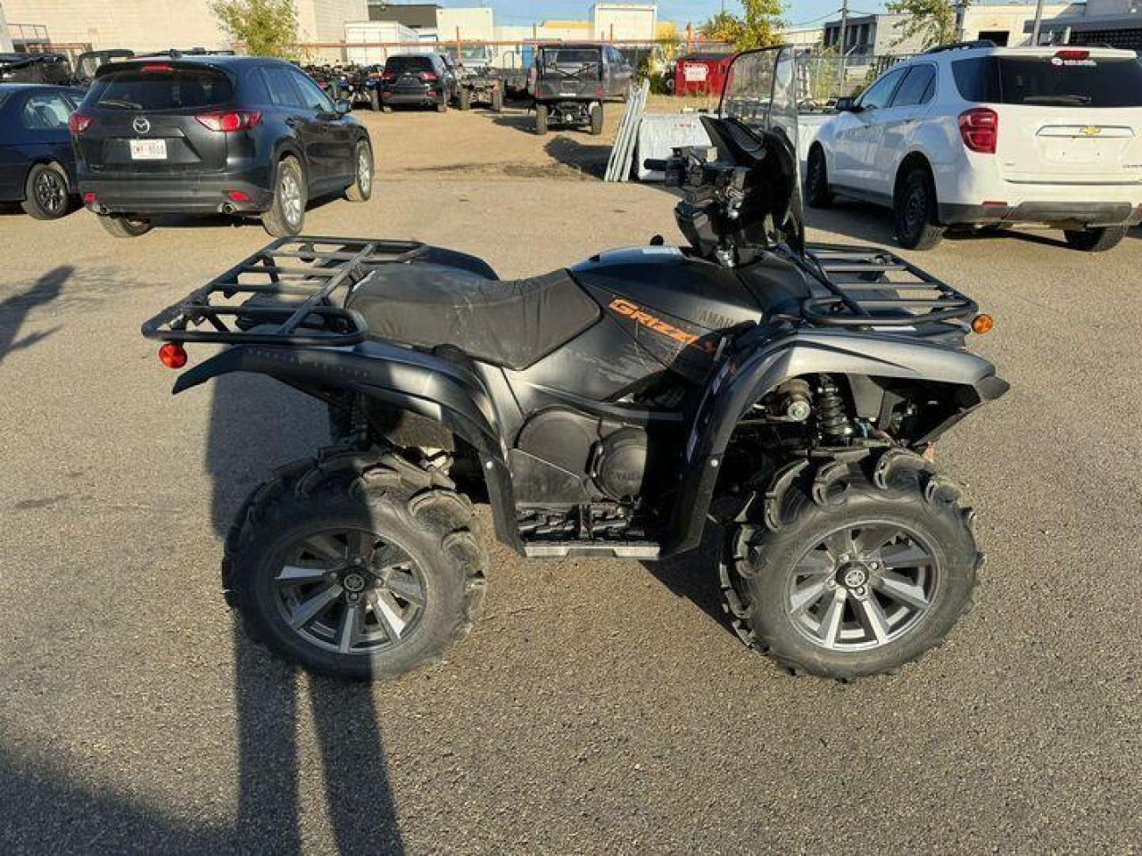 2022 Yamaha Grizzly 700 EPS SE $103 B/W - Photo #8