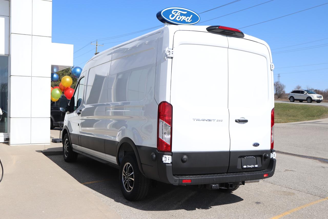 2024 Ford Transit Cargo Van BASE T-250 148 Med Rf 9070 GVWR RWD Photo5