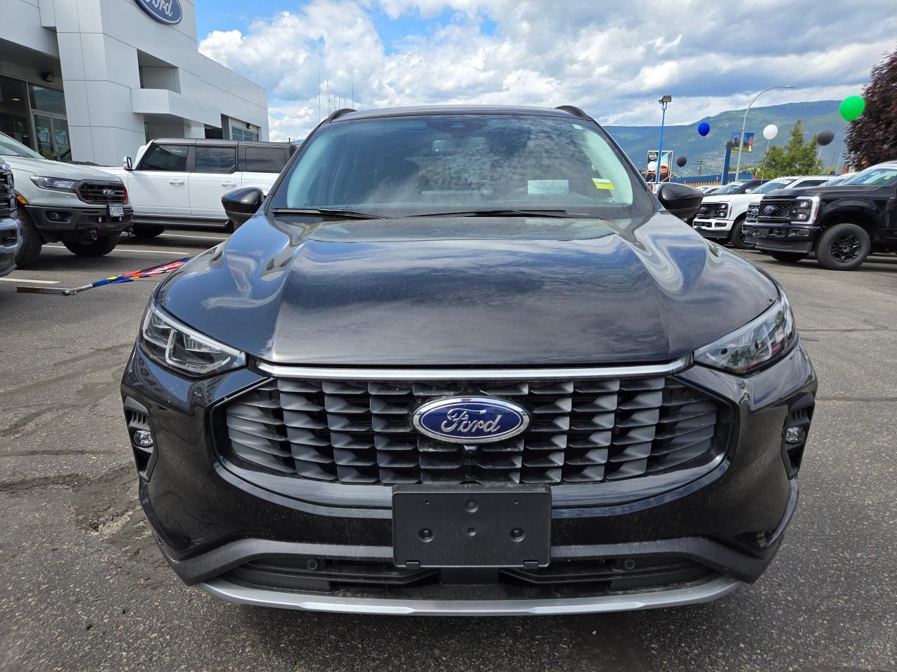 2025 Ford Escape Platinum Photo1