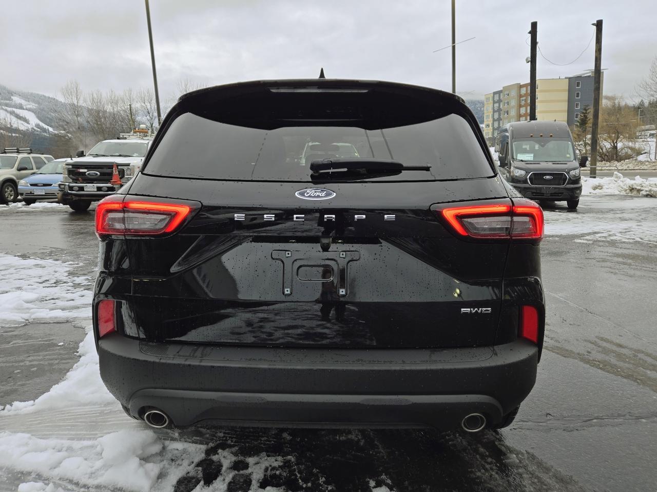 2025 Ford Escape ST-Line Photo4