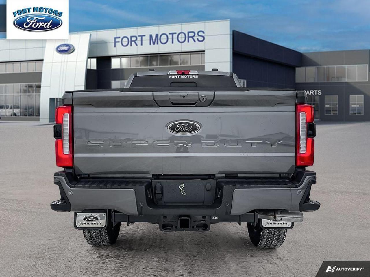 2024 Ford SUPERDUTY F-350® Lariat® Photo4