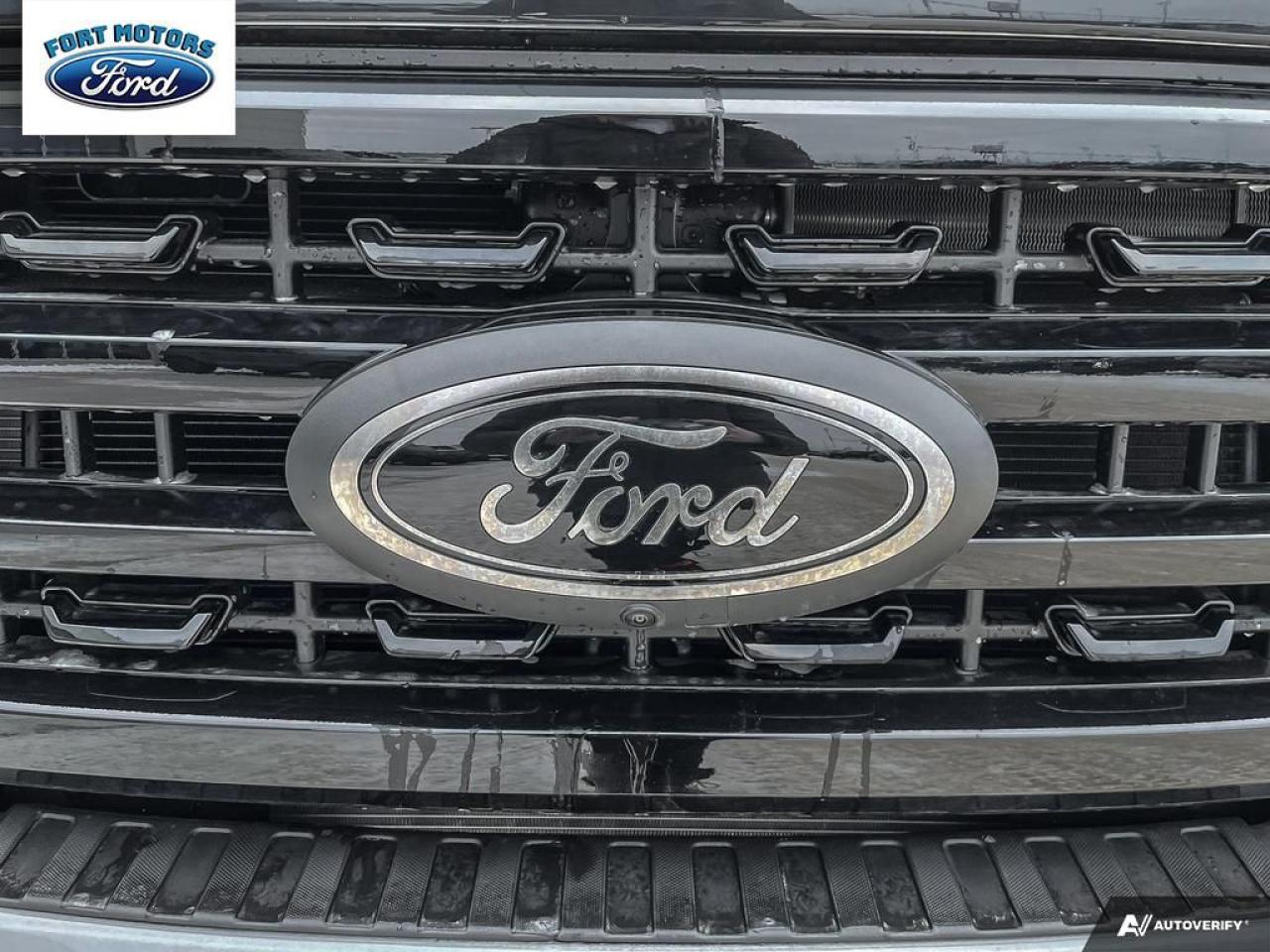 2024 Ford SUPERDUTY F-350® Lariat® Photo5