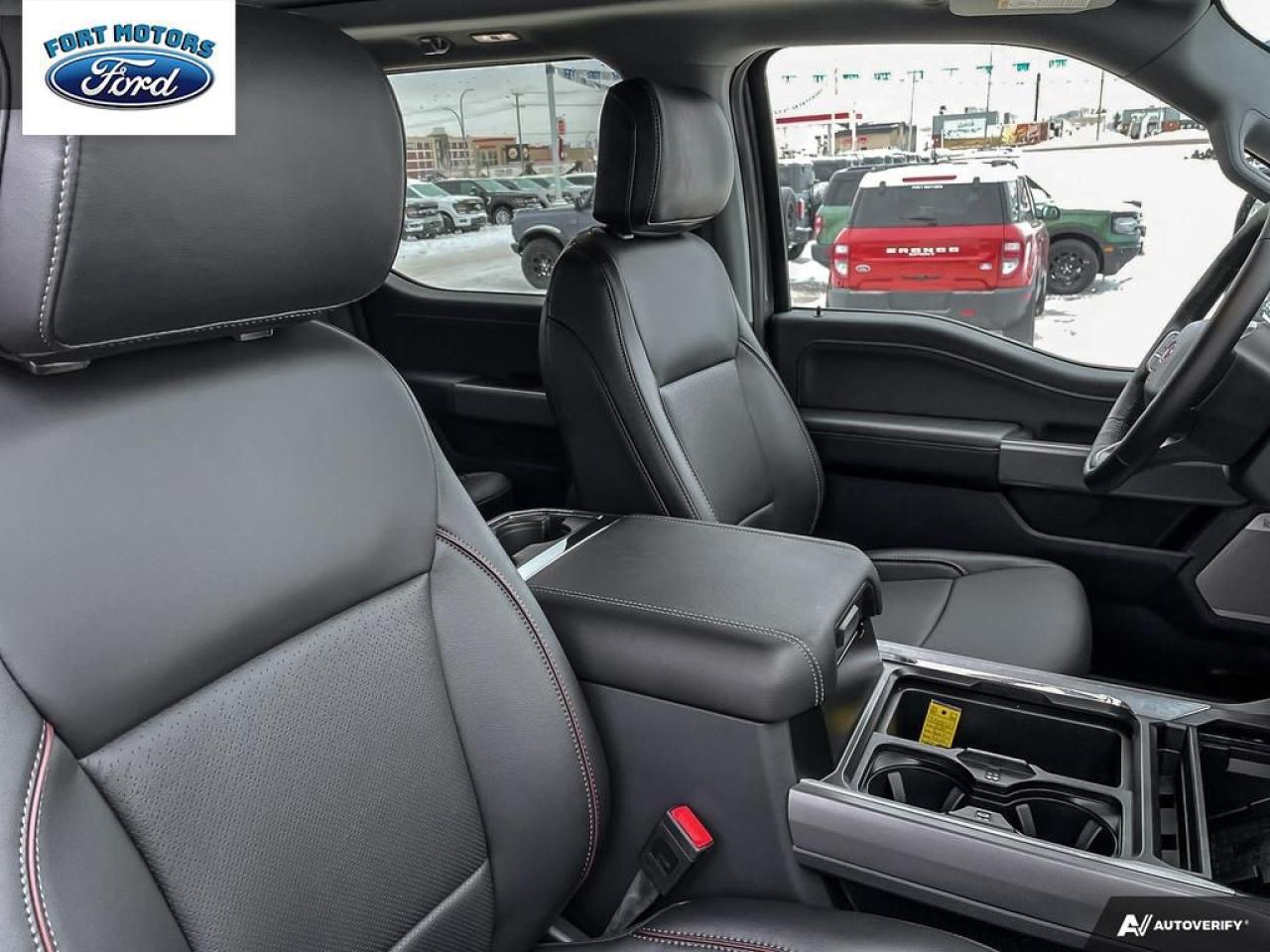 2024 Ford SUPERDUTY F-350® Lariat® Photo5