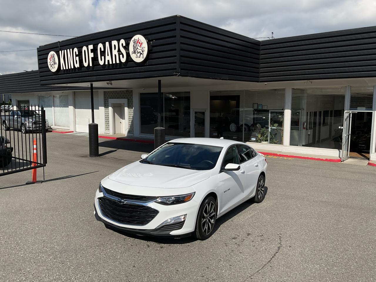 Used 2023 Chevrolet Malibu 4dr Sdn RS for sale in Langley, BC