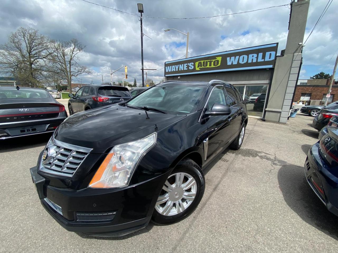 Used 2016 Cadillac SRX Luxury Collection for sale in Hamilton, ON