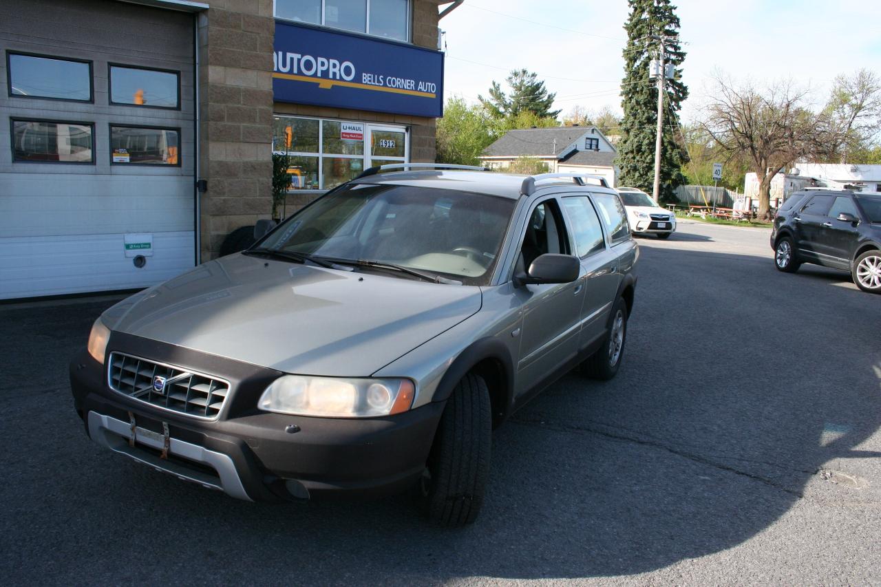 Used 2006 Volvo XC70 WAGON for sale in Nepean, ON