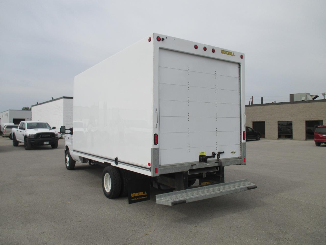 2023 Ford E450 E-450 DRW 176" WB - Photo #5