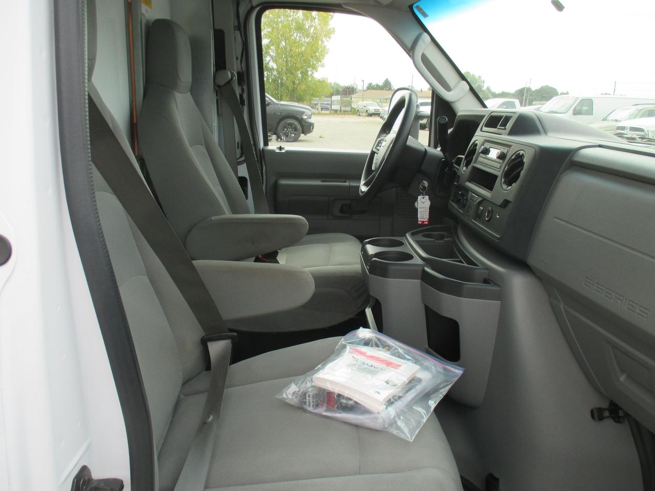 2023 Ford E450 E-450 DRW 176" WB - Photo #9