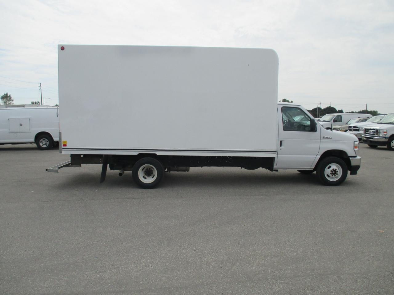 2023 Ford E450 E-450 DRW 176" WB