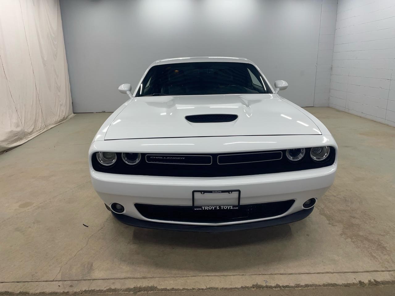 2017 Dodge Challenger SXT Plus