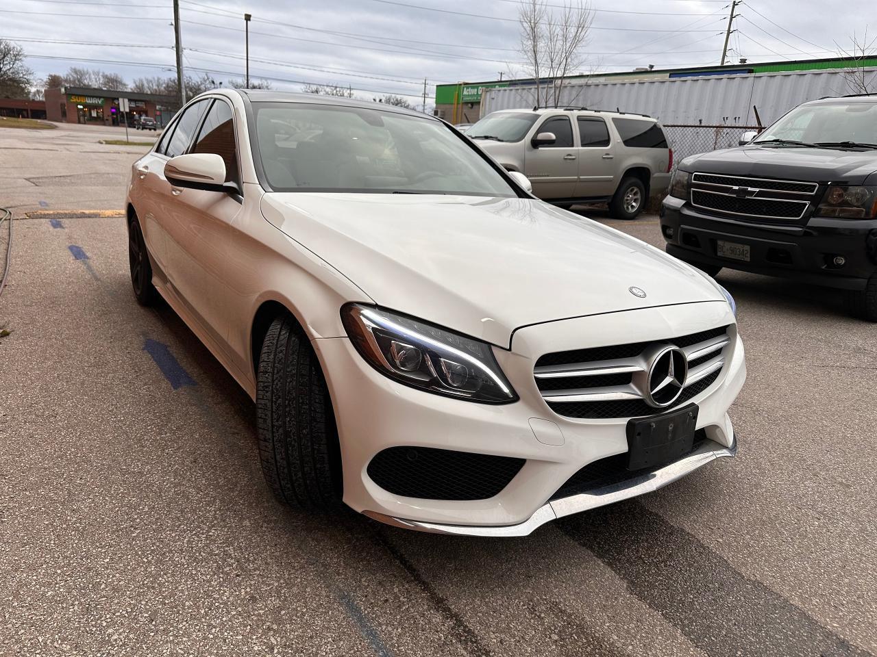 2015 Mercedes-Benz C-Class Navigation, C 300 4MATIC Photo3