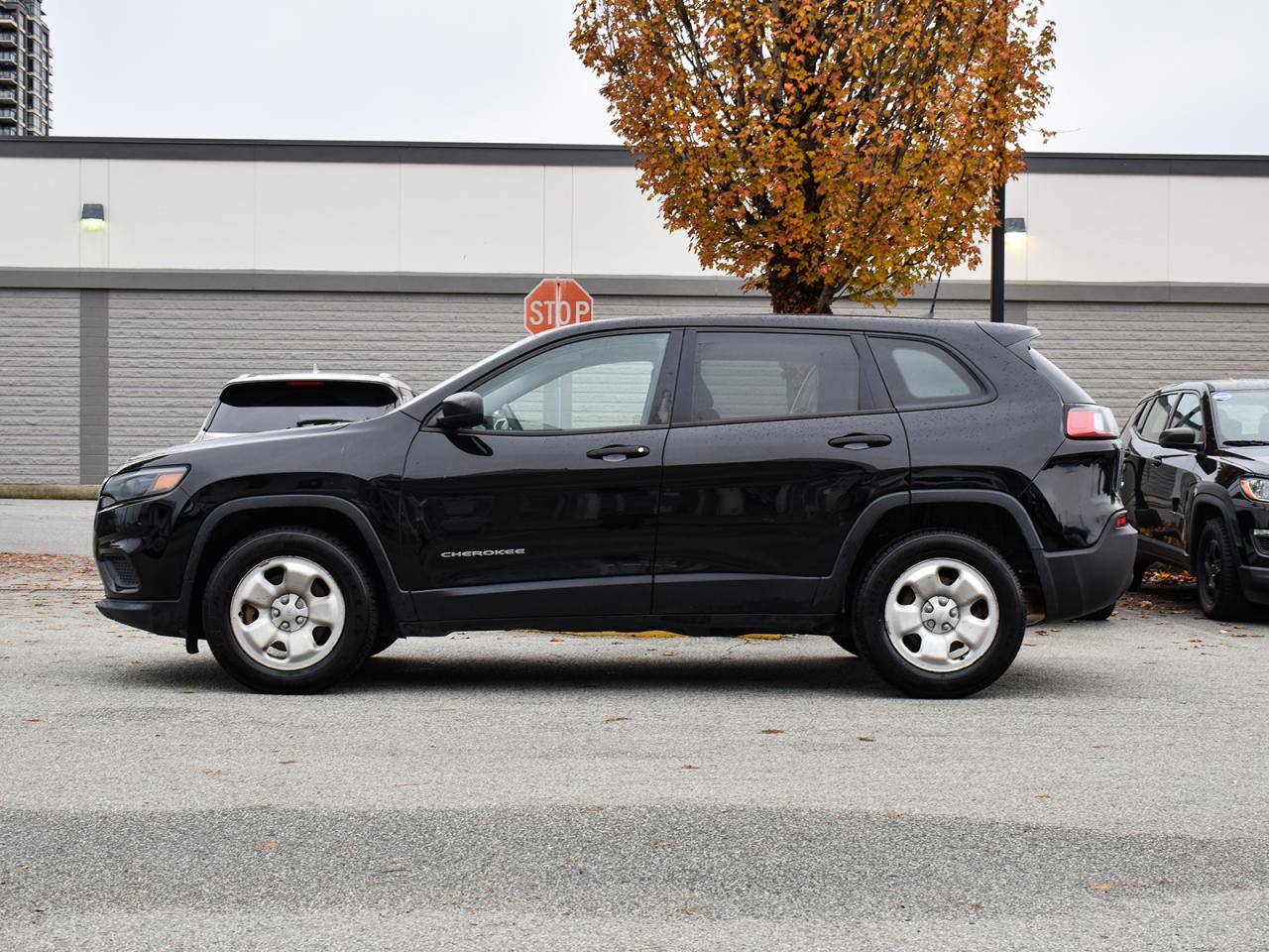 Used 2019 Jeep Cherokee Sport - BlueTooth, Cruise Control Air Conditioning for sale in Coquitlam, BC