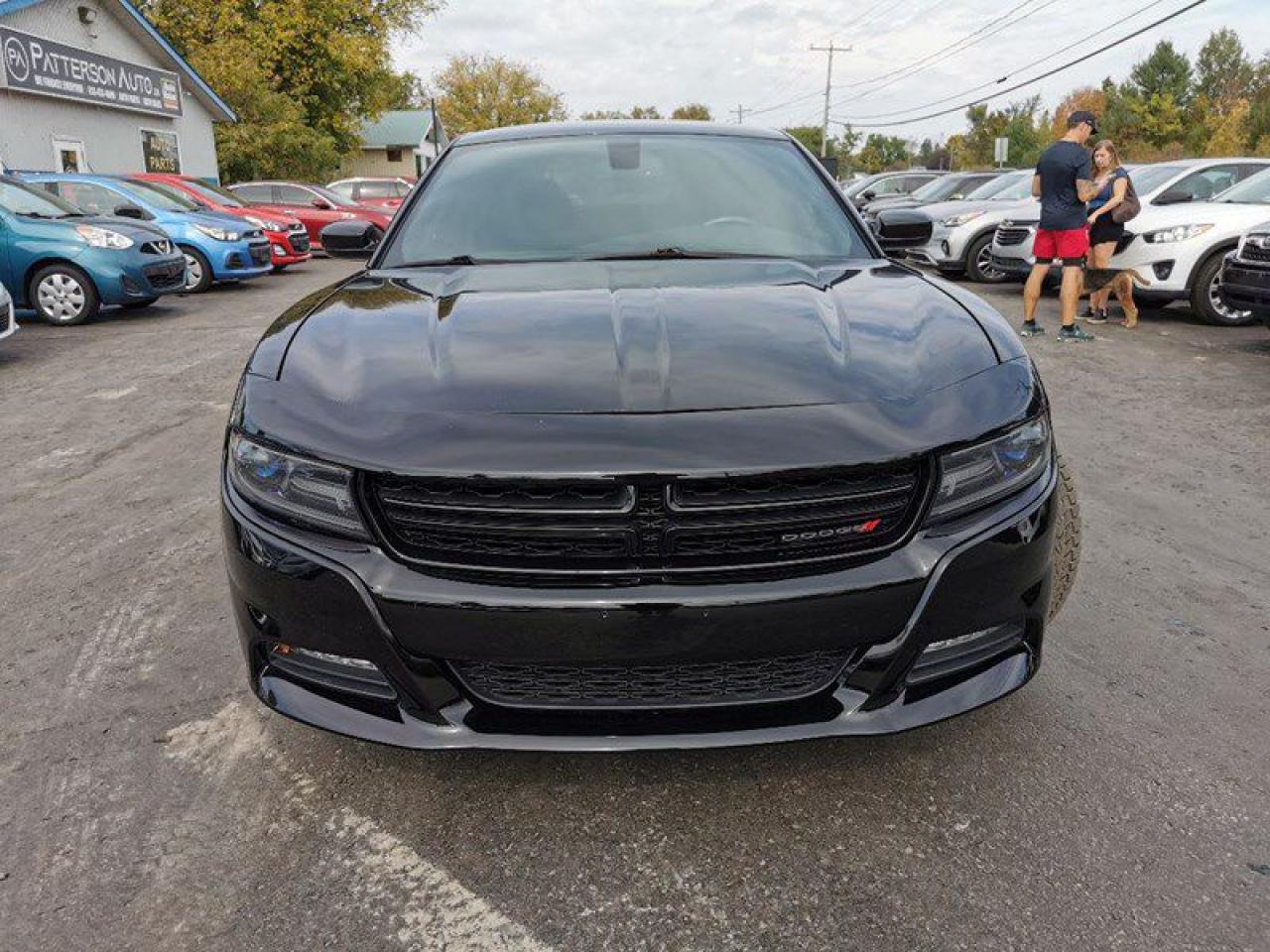 2017 Dodge Charger SXT - Photo #9