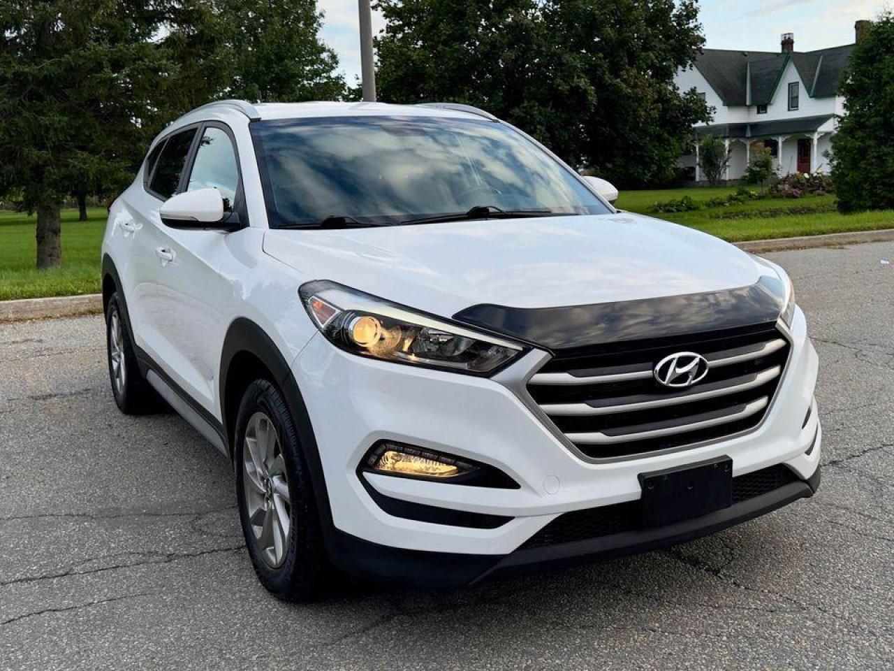 2017 Hyundai Tucson AWD 4dr 2.0L - Photo #2