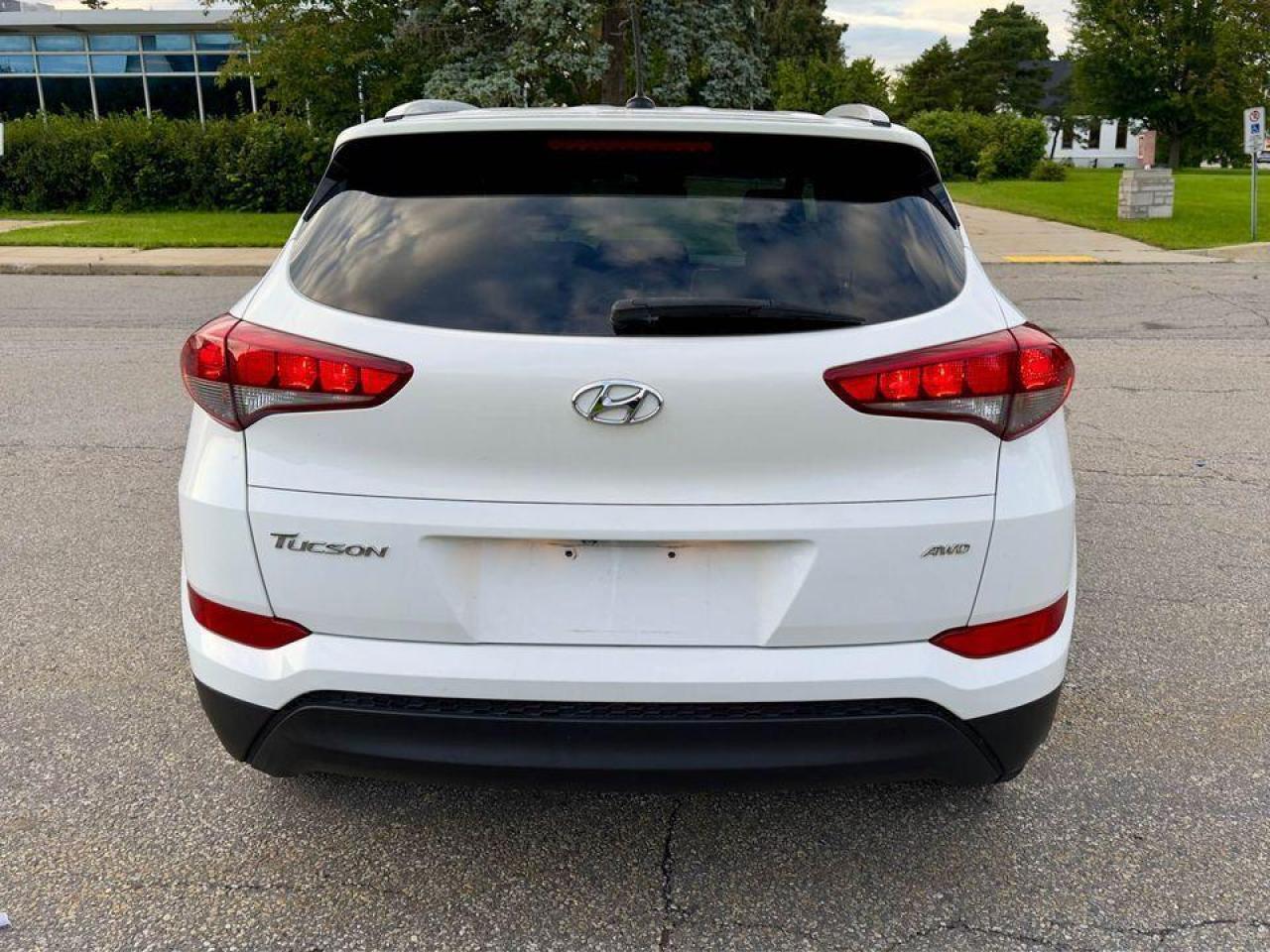 2017 Hyundai Tucson AWD 4dr 2.0L - Photo #5