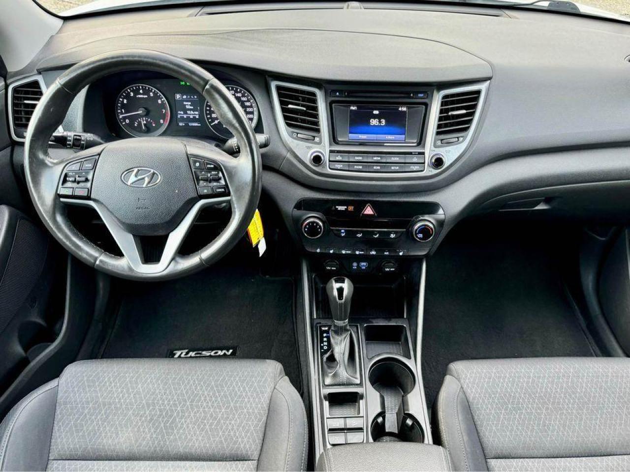 2017 Hyundai Tucson AWD 4dr 2.0L - Photo #8