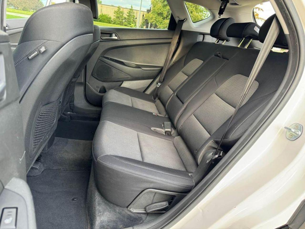 2017 Hyundai Tucson AWD 4dr 2.0L - Photo #10