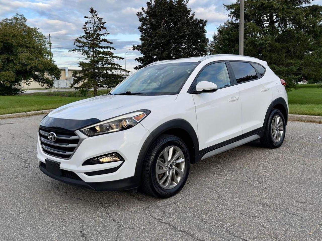 2017 Hyundai Tucson AWD 4dr 2.0L - Photo #16