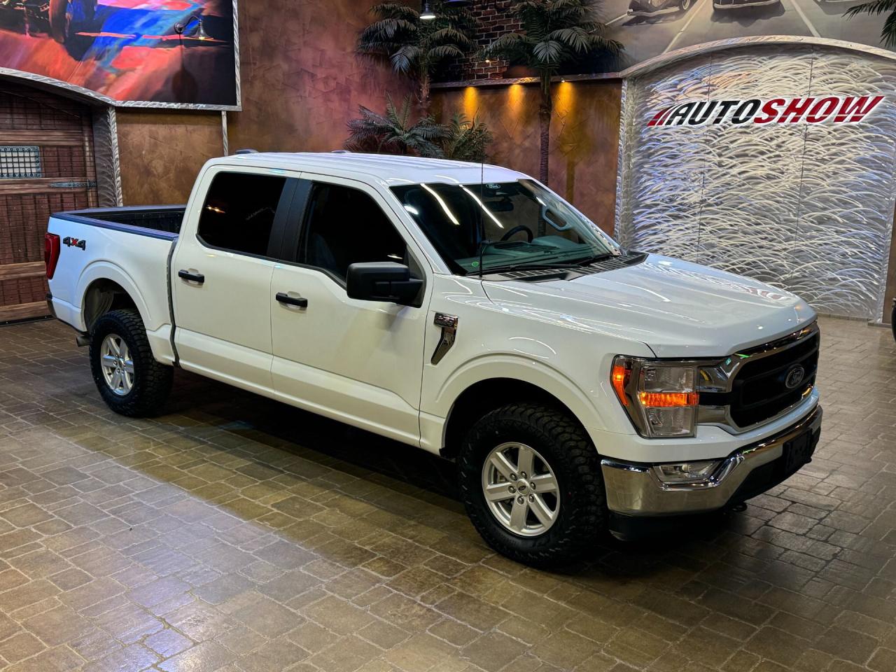 Used 2022 Ford F-150 XLT - APPLE CARPLAY, ECOBOOST, 6 PASS, SAFETY PACKAGE! for sale in Winnipeg, MB