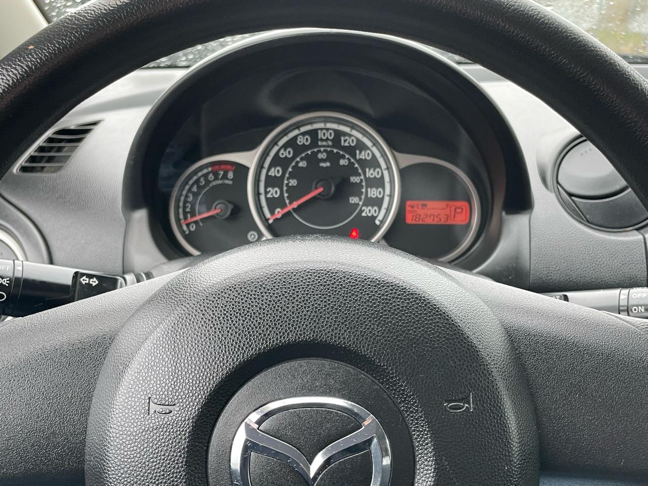 2013 Mazda MAZDA2 GX - Photo #9