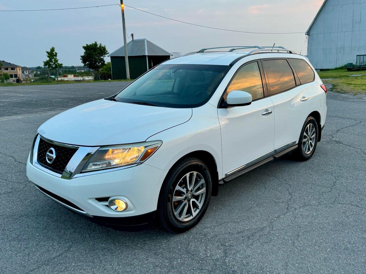2014 Nissan Pathfinder SL - 7 Seats Certified - Photo #1