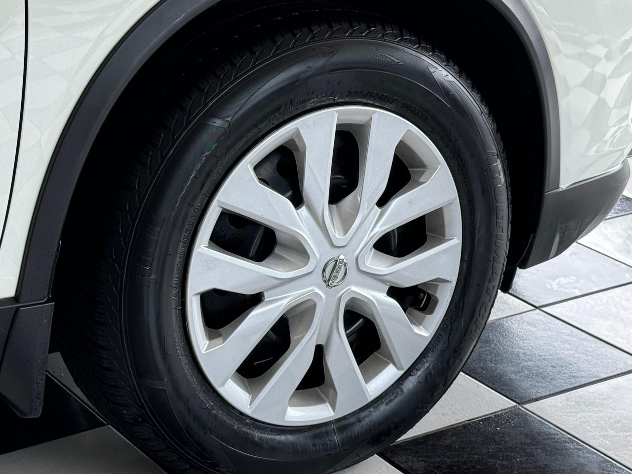 2017 Nissan Rogue S+Emergency Brake+BSM+New Tires+CLEAN CARFAX Photo122