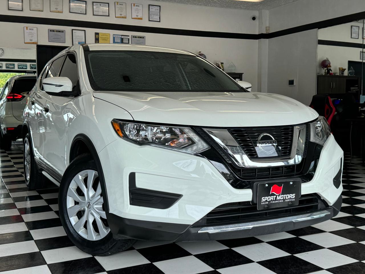 2017 Nissan Rogue S+Emergency Brake+BSM+New Tires+CLEAN CARFAX Photo15