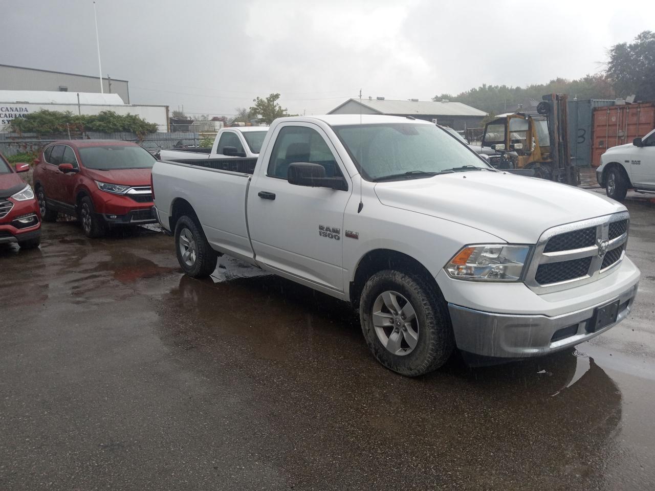 2019 RAM 1500 Classic ST - Photo #3