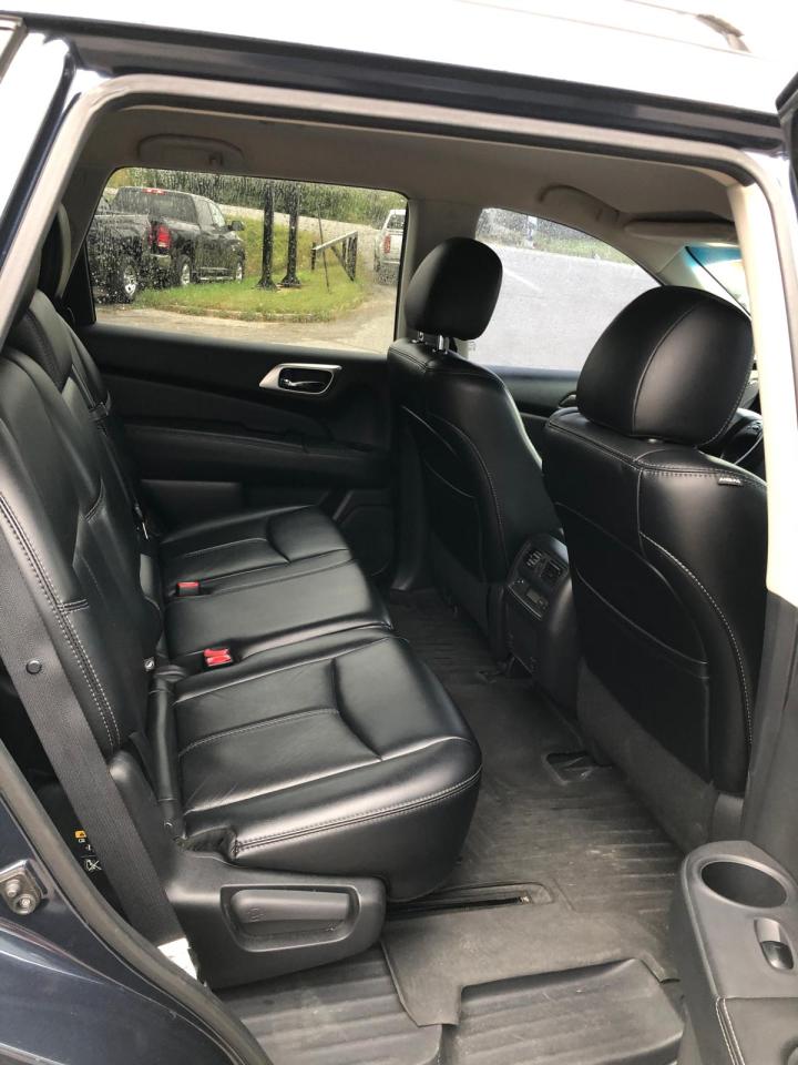 2014 Nissan Pathfinder 4WD 4DR SL - Photo #11