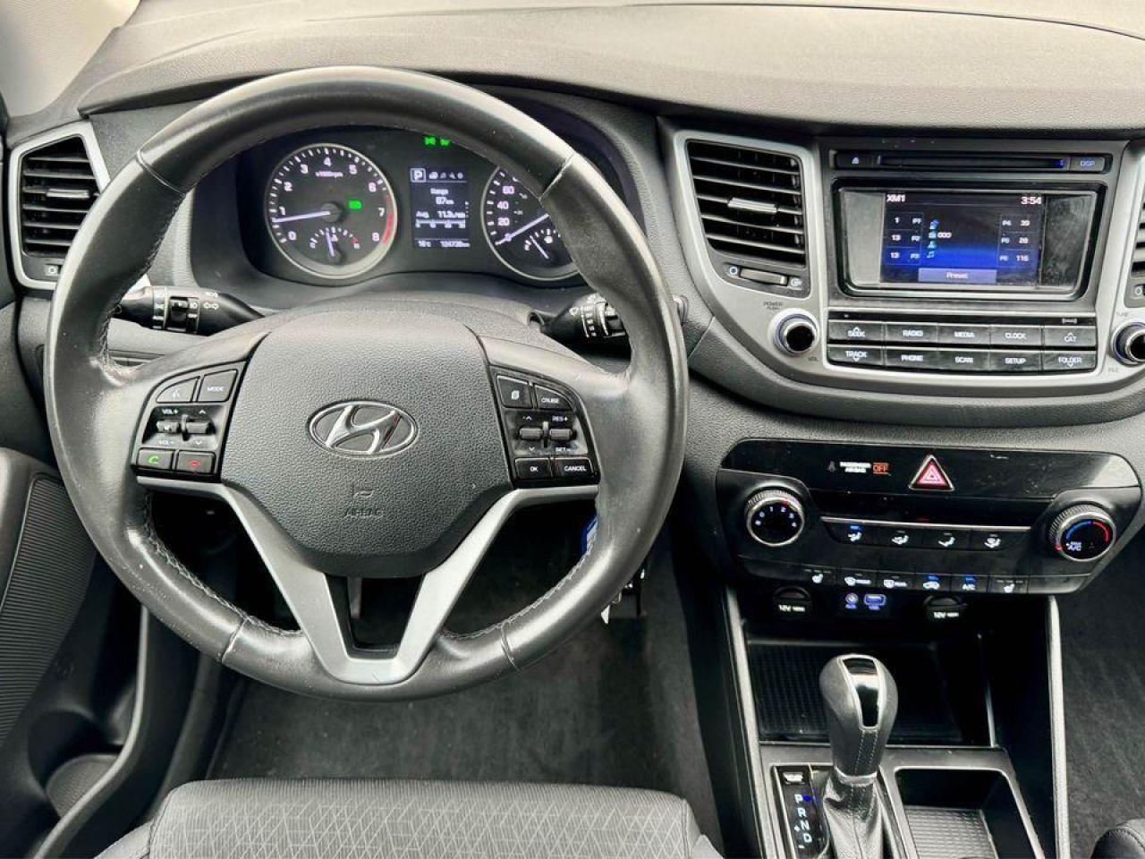 2016 Hyundai Tucson 2.0L  AWD- Certified Photo2