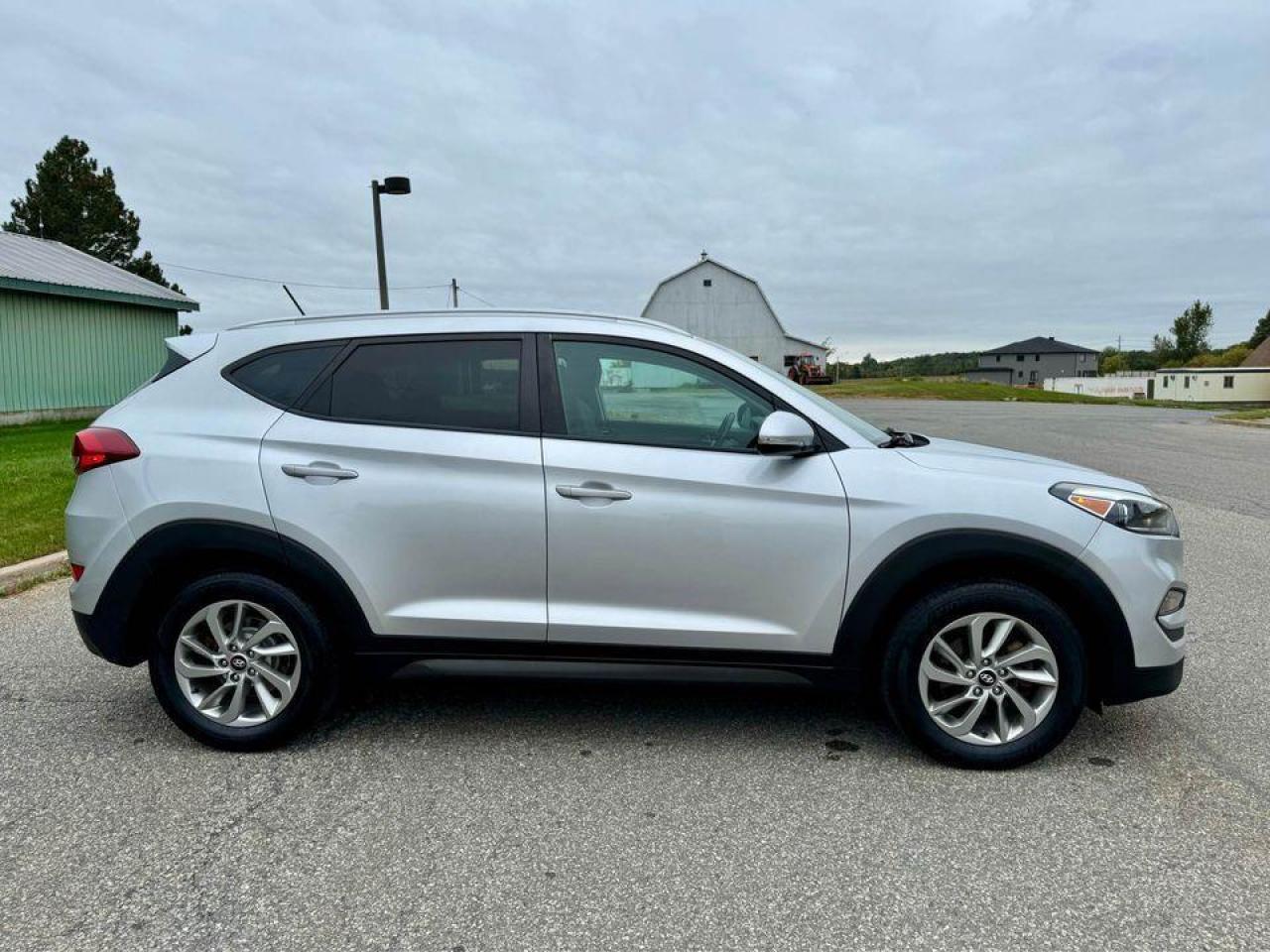 2016 Hyundai Tucson 2.0L  AWD- Certified - Photo #9
