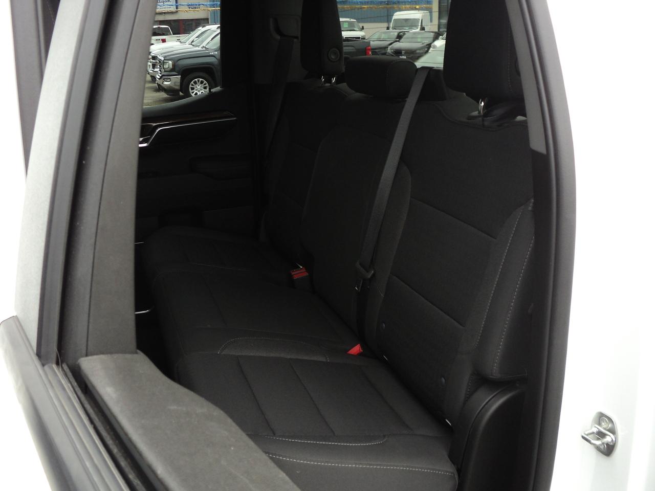 2022 Chevrolet Silverado 1500 LT DoubleCab 4WD 5.3L HeatedSeats&SteeringWheel - Photo #15