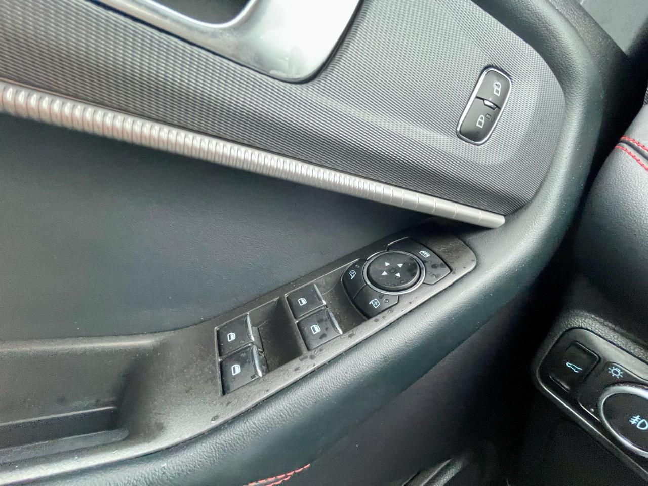 2025 Ford Explorer ST-LINE 4WD Photo5