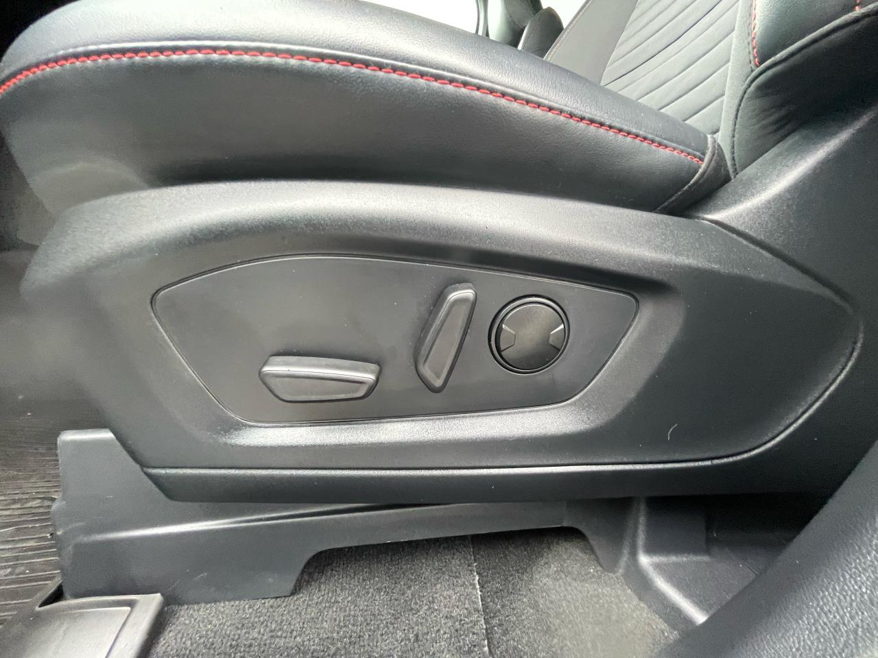 2025 Ford Explorer ST-LINE 4WD Photo5
