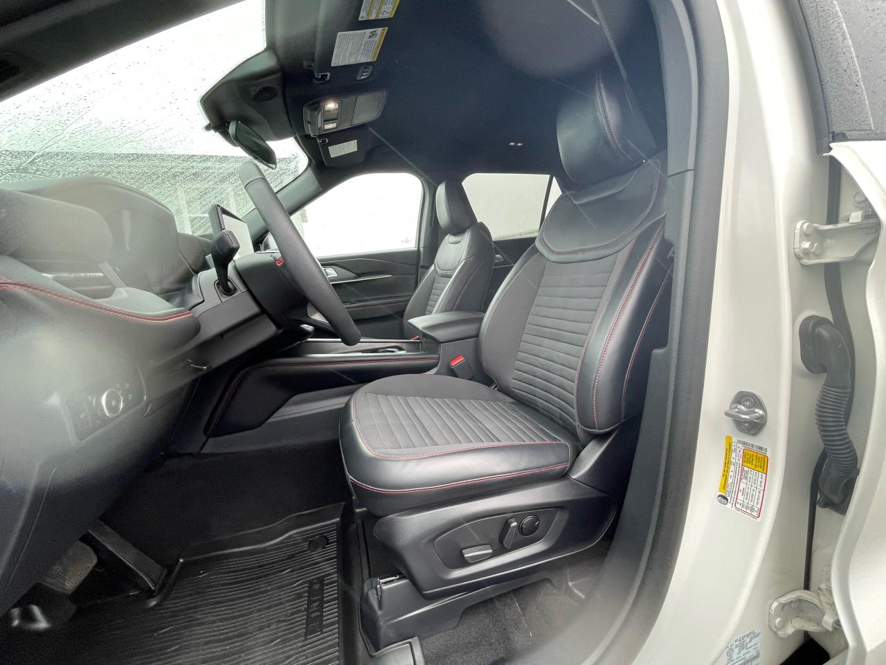 2025 Ford Explorer ST-LINE 4WD Photo5