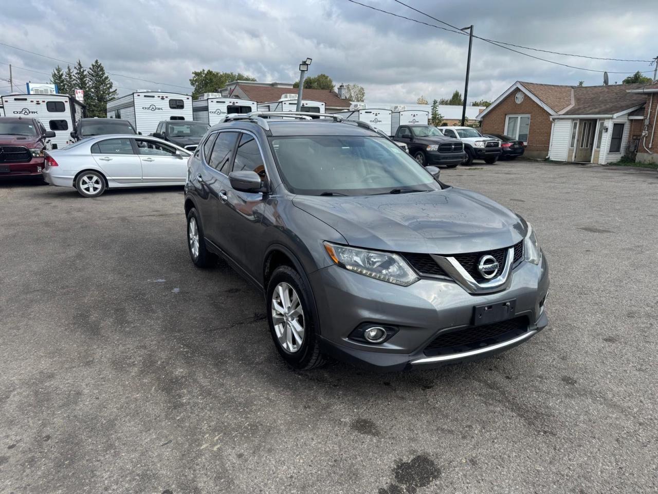 2016 Nissan Rogue SV, AWD, PANO ROOF, WELL SERVICED, CERTIFIED - Photo #7